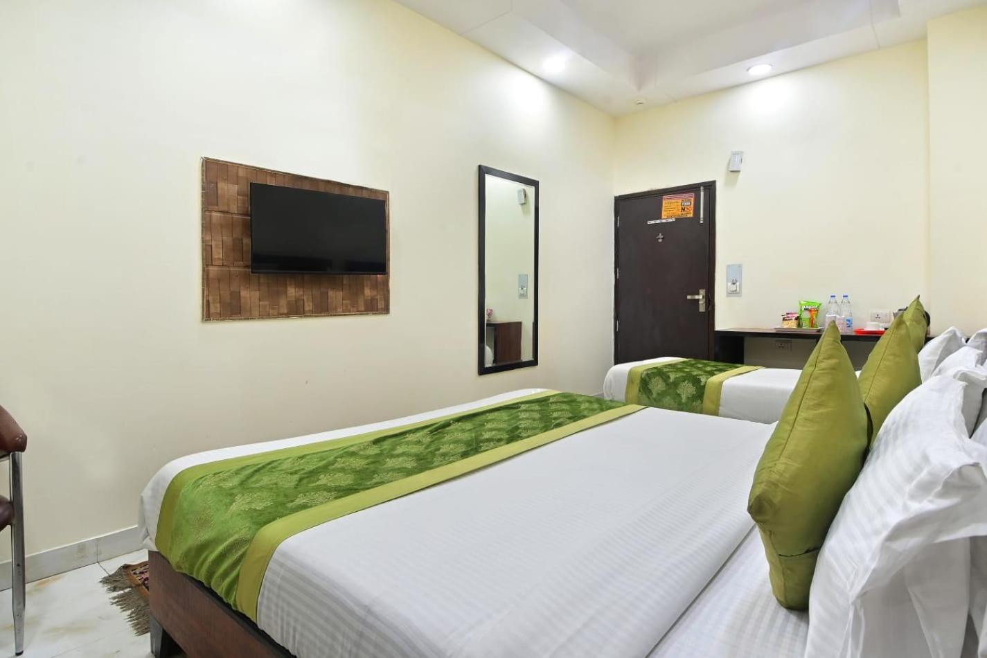 Hotel Emporio View - New Delhi Railway Station - Paharganj Eksteriør billede