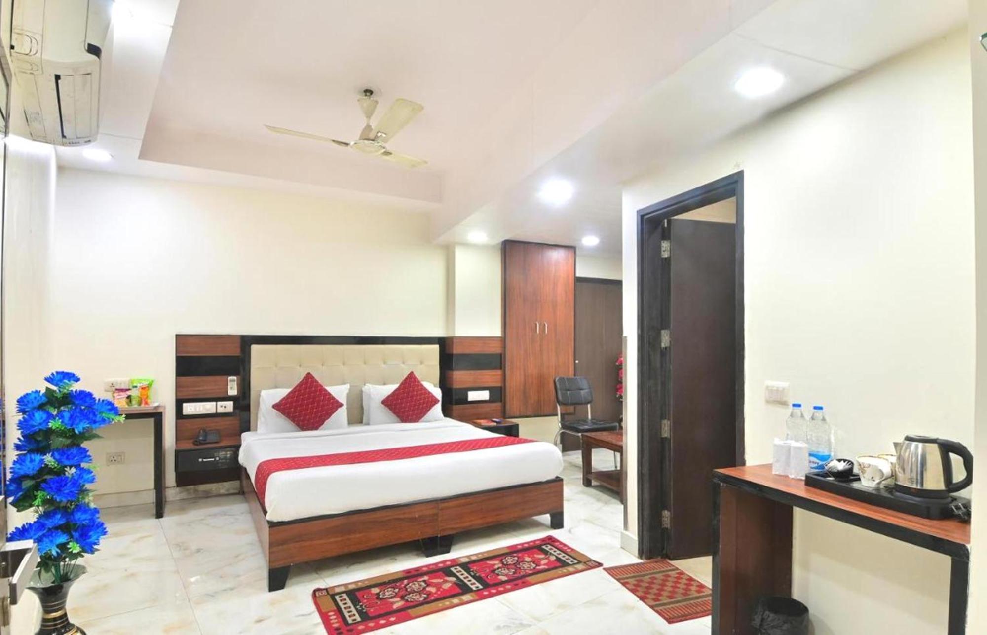 Hotel Emporio View - New Delhi Railway Station - Paharganj Eksteriør billede