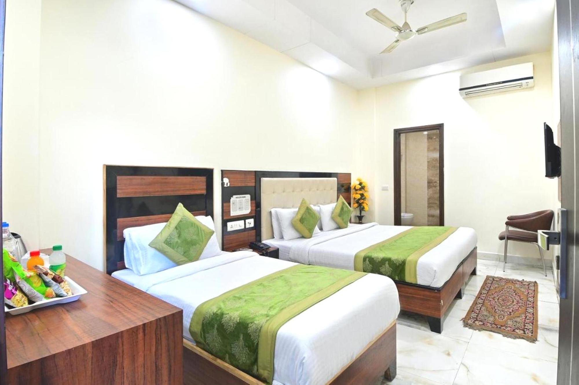Hotel Emporio View - New Delhi Railway Station - Paharganj Eksteriør billede
