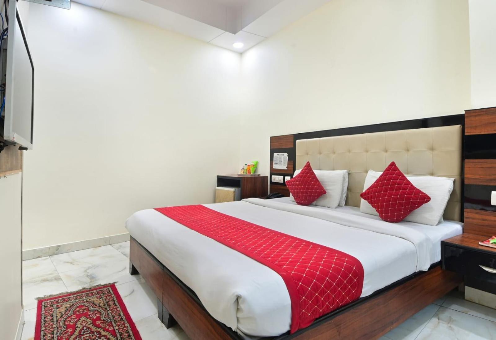 Hotel Emporio View - New Delhi Railway Station - Paharganj Eksteriør billede